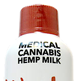 Chocowaska Cannabis Hemp Milk waska strawberry clipped