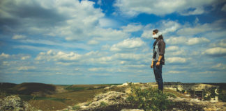 Welcome to Vapelandia! A Report on the State of the Booming Vape Industry Vapoe Cover Pic