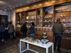 A First-Timer’s Guide for Dispensaries, Patients and Customers Harvest Geary 1yr Bday 1 26 17 7287 M