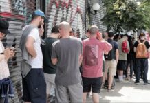 2018 Puffco Art Show Attracts Diverse Crowd to Hybrid Event LineOutside-2