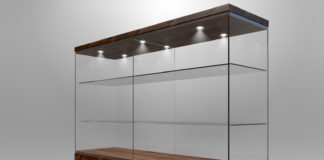 Four Companies Offering the Perfect Display Cases for Your Cannabis Dispensary Cannabis Dispensary Display Cases mg Retailer