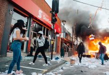 Cannabis Dispensaries Looted as Protests Sweep American Cities cannabis-dispensaries-looted-george-floyd-mgretailer