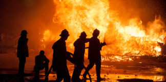 2 Die in Massive Fire at ‘Suspicious’ California Cannabis Operation cannabis business fire California -credit sandyman mgretailer