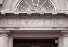 Big Push to Reform Cannabis Banking Regs Renewed Ahead of Midterms exterior banking building