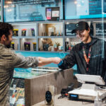 Dispensary Customer Trends for a Strong Close to Q3 BLAZE customer interaction