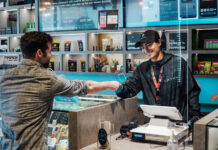 Dispensary Customer Trends for a Strong Close to Q3 BLAZE customer interaction