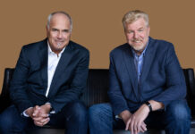 The Turnaround Guys Vertical-Cannabis-Partners-JimSnow-and-BobThomas 0901-2022 MIK 7849