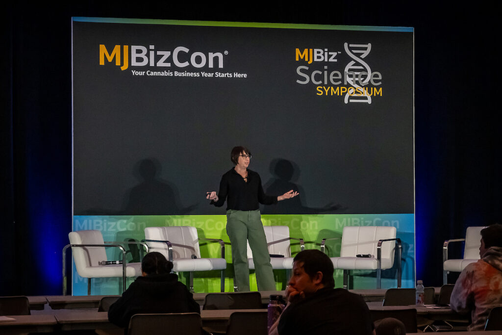 MJbizCon Panels Tues 12-3-24 --1902