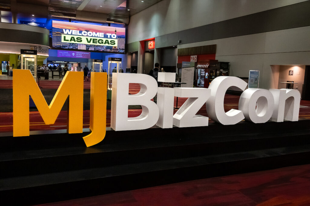 MJbizCon Panels Tues 12-3-24 --1936