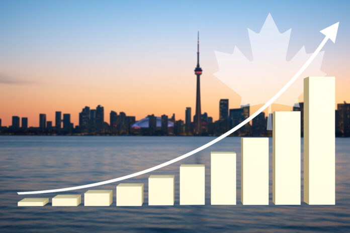 Toronto skyline with economic growth indicator symbolizing polling that shows Canadians want the federal government to support the cannabis industry.