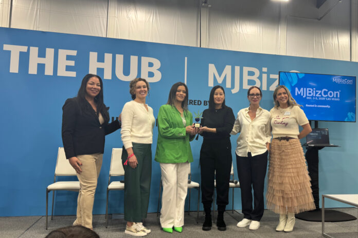 mjbizcon-empowering-women-cannabis-reception-2025